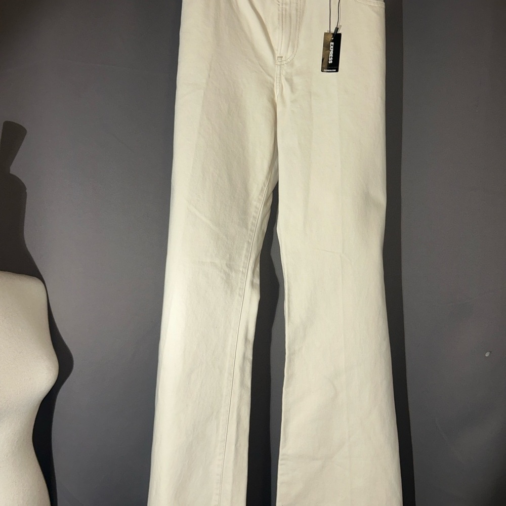 Express 70s Flare Jeans Cream Denim Mid Rise Raw Hem Size 12R NWT $98
